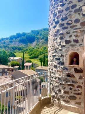 Gîte ღ La tour du Château ღ